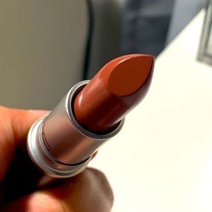 MAC SATIN SPIRIT